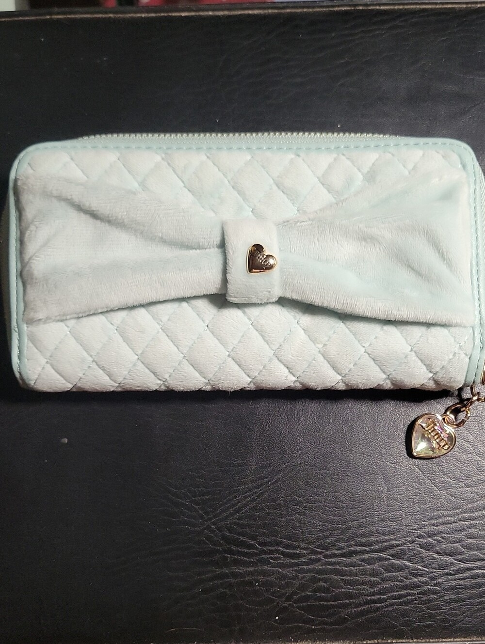 JUICY COUTURE Quilted Bow Zip-Around Wallet - Light Mint